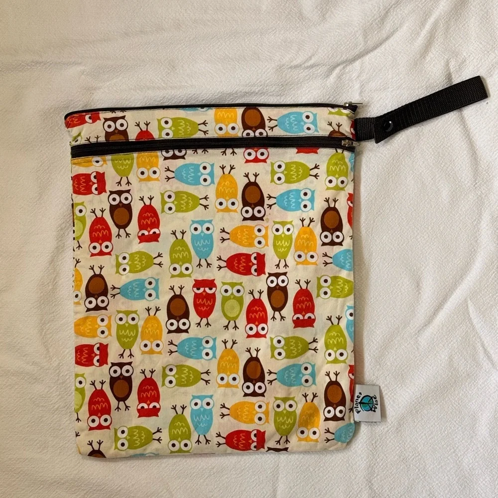 Planet Wise Reusable Bag Waterproof Cloth Diaper Swim Gym Travel Owl Print
